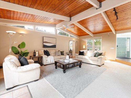 999-clements-avenue-canyon-heights-nv-north-vancouver-05 at 999 Clements Avenue, Canyon Heights NV, North Vancouver