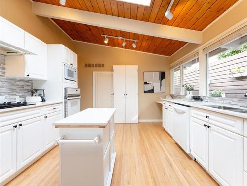 999-clements-avenue-canyon-heights-nv-north-vancouver-14 at 999 Clements Avenue, Canyon Heights NV, North Vancouver