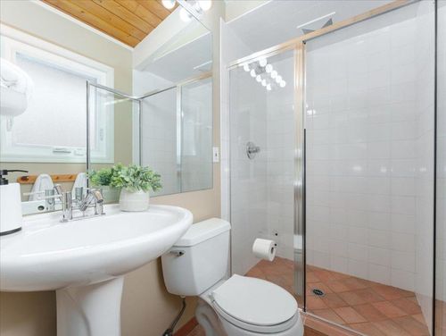 999-clements-avenue-canyon-heights-nv-north-vancouver-20 at 999 Clements Avenue, Canyon Heights NV, North Vancouver