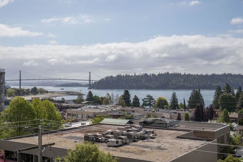 1689-duchess-avenue-ambleside-west-vancouver-08 at 408 - 1689 Duchess Avenue, Ambleside, West Vancouver