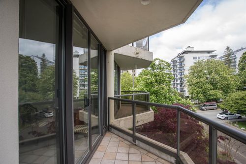 1689-duchess-avenue-ambleside-west-vancouver-24 at 408 - 1689 Duchess Avenue, Ambleside, West Vancouver