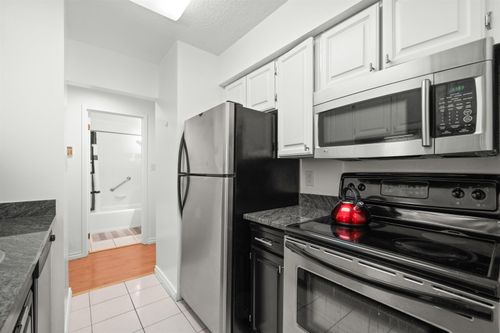 708-eighth-avenue-uptown-nw-new-westminster-09 at 102 - 708 Eighth Avenue, Uptown NW, New Westminster