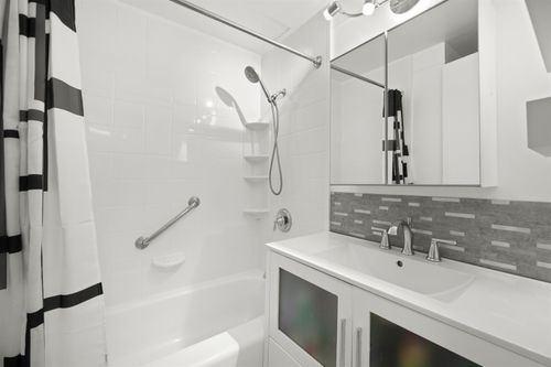 708-eighth-avenue-uptown-nw-new-westminster-12 at 102 - 708 Eighth Avenue, Uptown NW, New Westminster