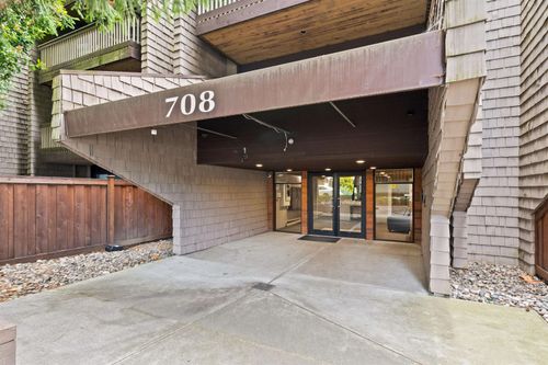 708-eighth-avenue-uptown-nw-new-westminster-19 at 102 - 708 Eighth Avenue, Uptown NW, New Westminster