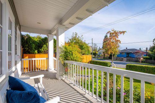 308-e-9th-street-central-lonsdale-north-vancouver-02 at 308 E 9th Street, Central Lonsdale, North Vancouver