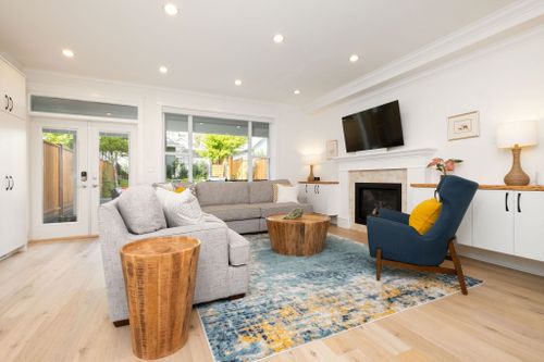 308-e-9th-street-central-lonsdale-north-vancouver-03 at 308 E 9th Street, Central Lonsdale, North Vancouver