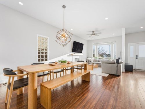 318-e-keith-road-central-lonsdale-north-vancouver-05 at 318 E Keith Road, Central Lonsdale, North Vancouver