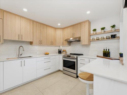 1910-cedar-village-crescent-westlynn-north-vancouver-10 at 48 - 1910 Cedar Village Crescent, Westlynn, North Vancouver