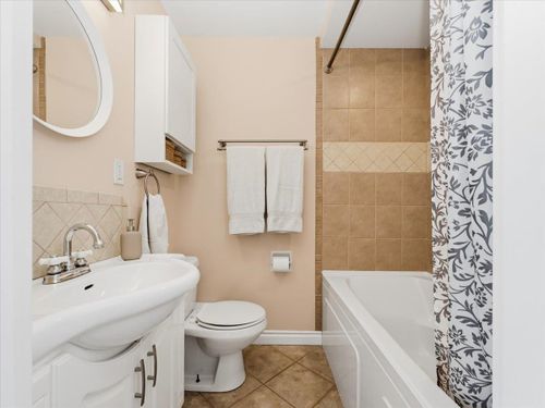 1910-cedar-village-crescent-westlynn-north-vancouver-18 at 48 - 1910 Cedar Village Crescent, Westlynn, North Vancouver