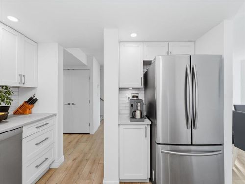 168-chadwick-court-lower-lonsdale-north-vancouver-12 at 209 - 168 Chadwick Court, Lower Lonsdale, North Vancouver