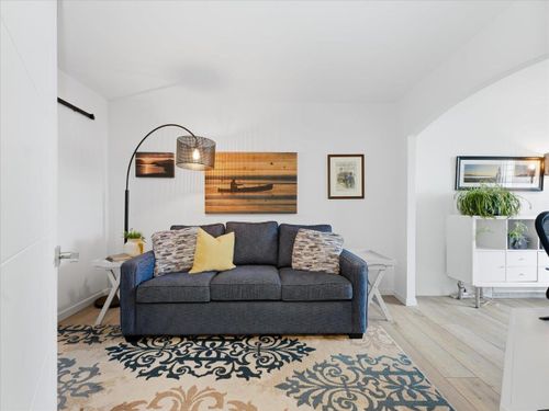 168-chadwick-court-lower-lonsdale-north-vancouver-25 at 209 - 168 Chadwick Court, Lower Lonsdale, North Vancouver