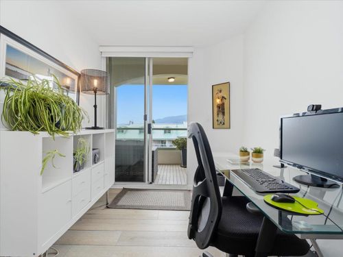 168-chadwick-court-lower-lonsdale-north-vancouver-27 at 209 - 168 Chadwick Court, Lower Lonsdale, North Vancouver