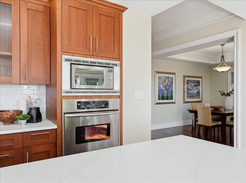 2618-lawson-avenue-dundarave-west-vancouver-08 at 2618 Lawson Avenue, Dundarave, West Vancouver