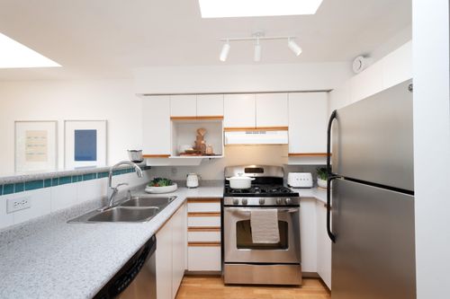 3440-w-broadway-kitsilano-vancouver-west-10 at 420 - 3440 W Broadway, Kitsilano, Vancouver West