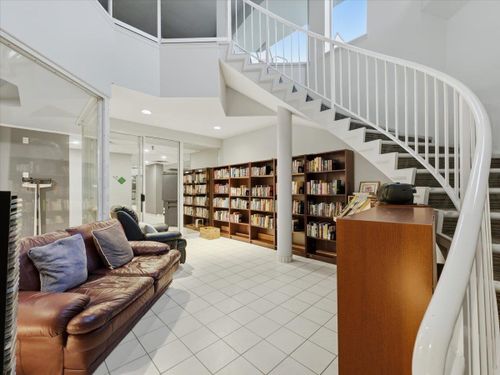 168-chadwick-court-lower-lonsdale-north-vancouver-32 at 209 - 168 Chadwick Court, Lower Lonsdale, North Vancouver