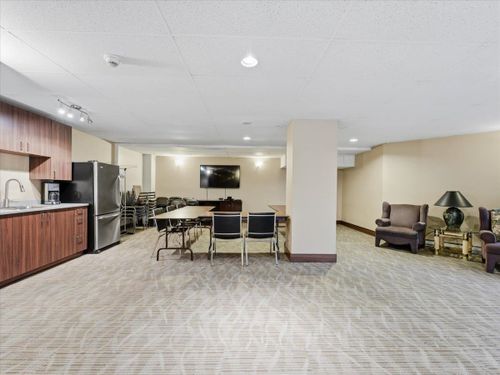 168-chadwick-court-lower-lonsdale-north-vancouver-33 at 209 - 168 Chadwick Court, Lower Lonsdale, North Vancouver