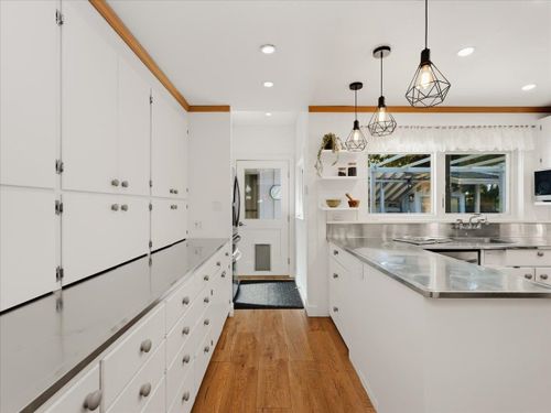 1650-mathers-avenue-ambleside-west-vancouver-10 at 1650 Mathers Avenue, Ambleside, West Vancouver