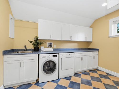 2618-lawson-avenue-dundarave-west-vancouver-27 at 2618 Lawson Avenue, Dundarave, West Vancouver