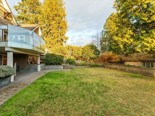 2618-lawson-avenue-dundarave-west-vancouver-34 at 2618 Lawson Avenue, Dundarave, West Vancouver