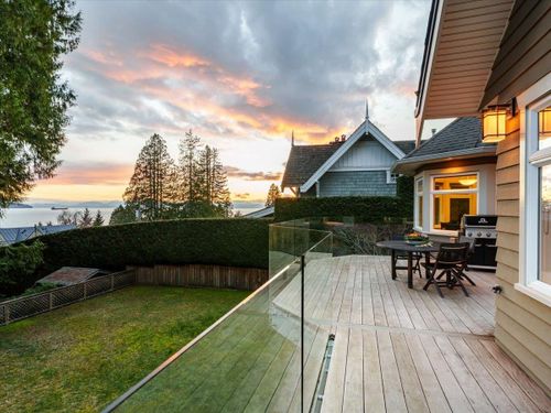 2618-lawson-avenue-dundarave-west-vancouver-35 at 2618 Lawson Avenue, Dundarave, West Vancouver