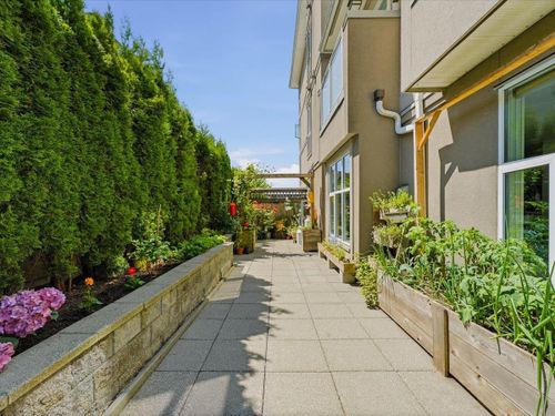155-e-3rd-street-lower-lonsdale-north-vancouver-06 at 112 - 155 E 3rd Street, Lower Lonsdale, North Vancouver