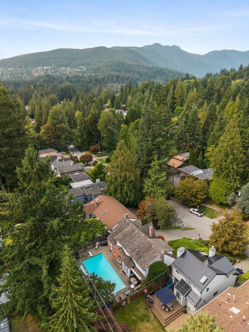 971-canyon-boulevard-canyon-heights-nv-north-vancouver-36 at 971 Canyon Boulevard, Canyon Heights NV, North Vancouver