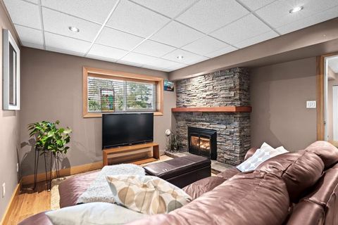 2236-park-crescent-chineside-coq at 2236 Park Crescent, Chineside, Coquitlam