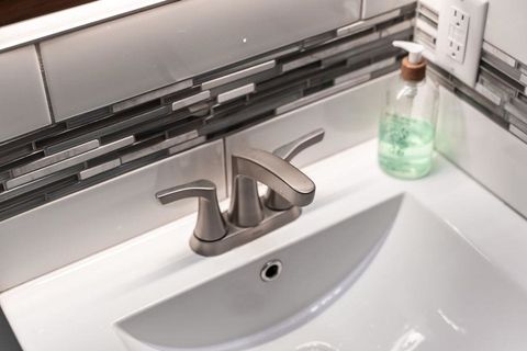 2236-park-crescent-chineside-coq at 2236 Park Crescent, Chineside, Coquitlam