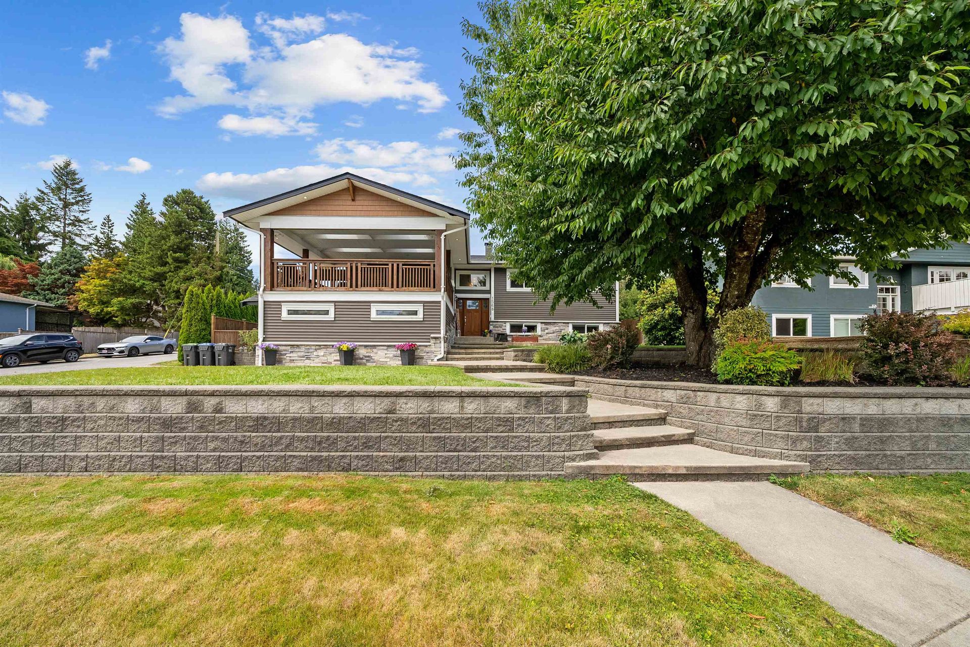 1568 Eastern Drive, Mary Hill, Port Coquitlam 