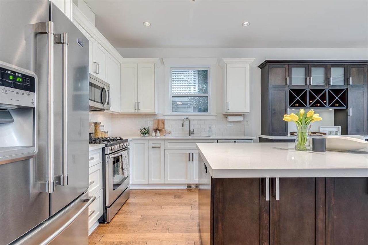 kit-3 at 269 E 4th Avenue, Lower Lonsdale, North Vancouver kit-3 at 269 E 4th Avenue, Lower Lonsdale, North Vancouver