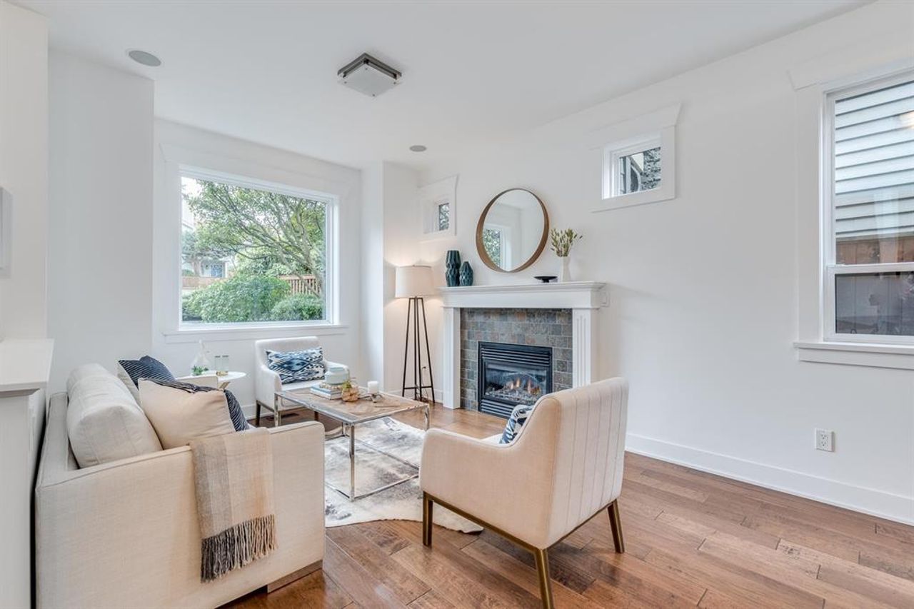 liv-rm at 269 E 4th Avenue, Lower Lonsdale, North Vancouver liv-rm at 269 E 4th Avenue, Lower Lonsdale, North Vancouver