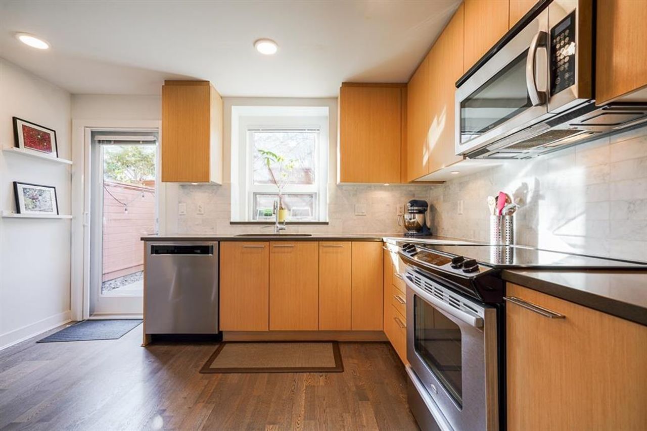 262680308-7 at 2330 Windsor Street, Mount Pleasant VE, Vancouver East 262680308-7 at 2330 Windsor Street, Mount Pleasant VE, Vancouver East