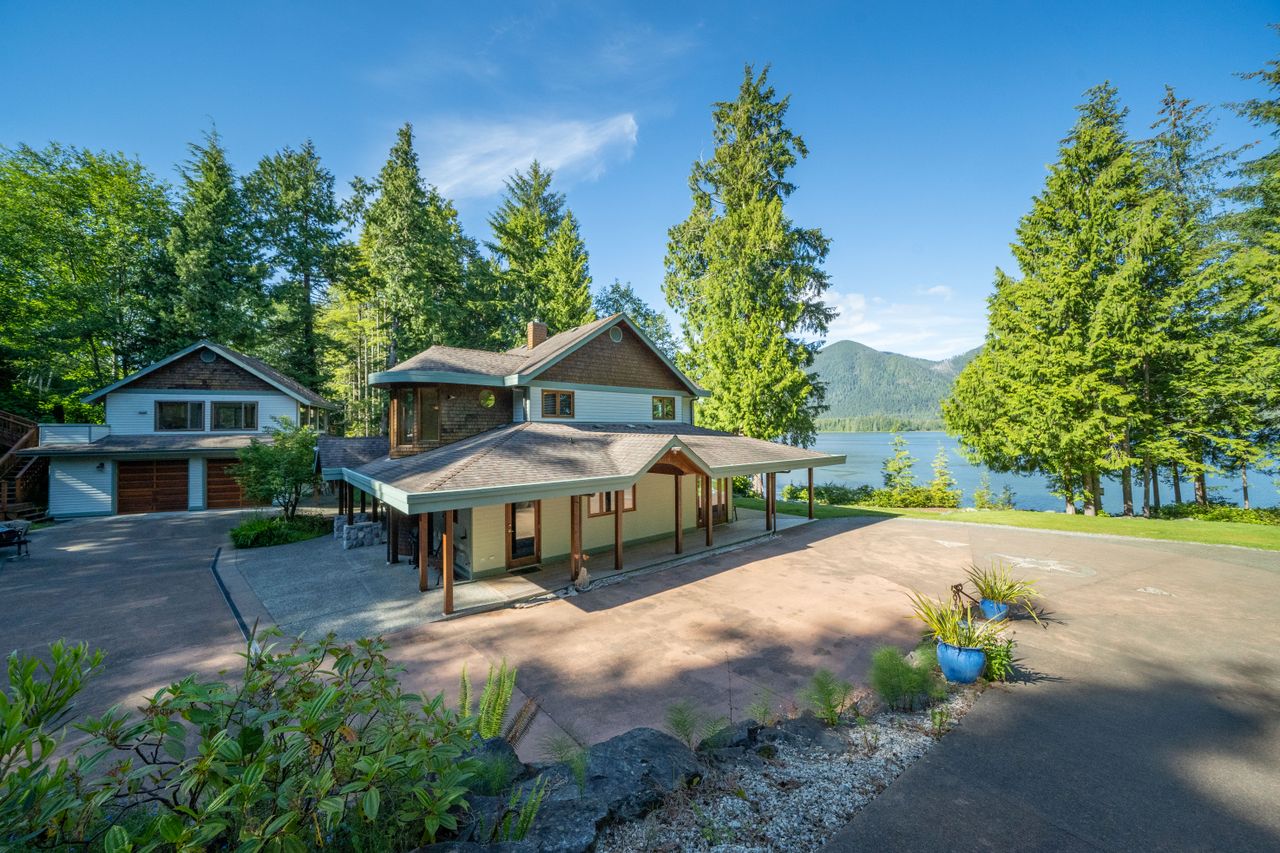 j_kelsey_20210616_0189-2 at 950 Campbell Street j_kelsey_20210616_0189-2 at 950 Campbell Street