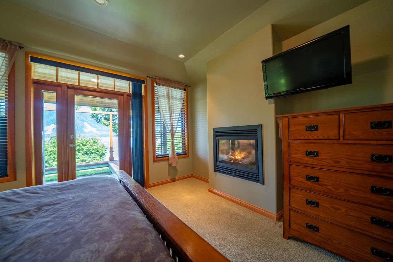 j_kelsey_20210616_1877-hdr at 950 Campbell Street j_kelsey_20210616_1877-hdr at 950 Campbell Street