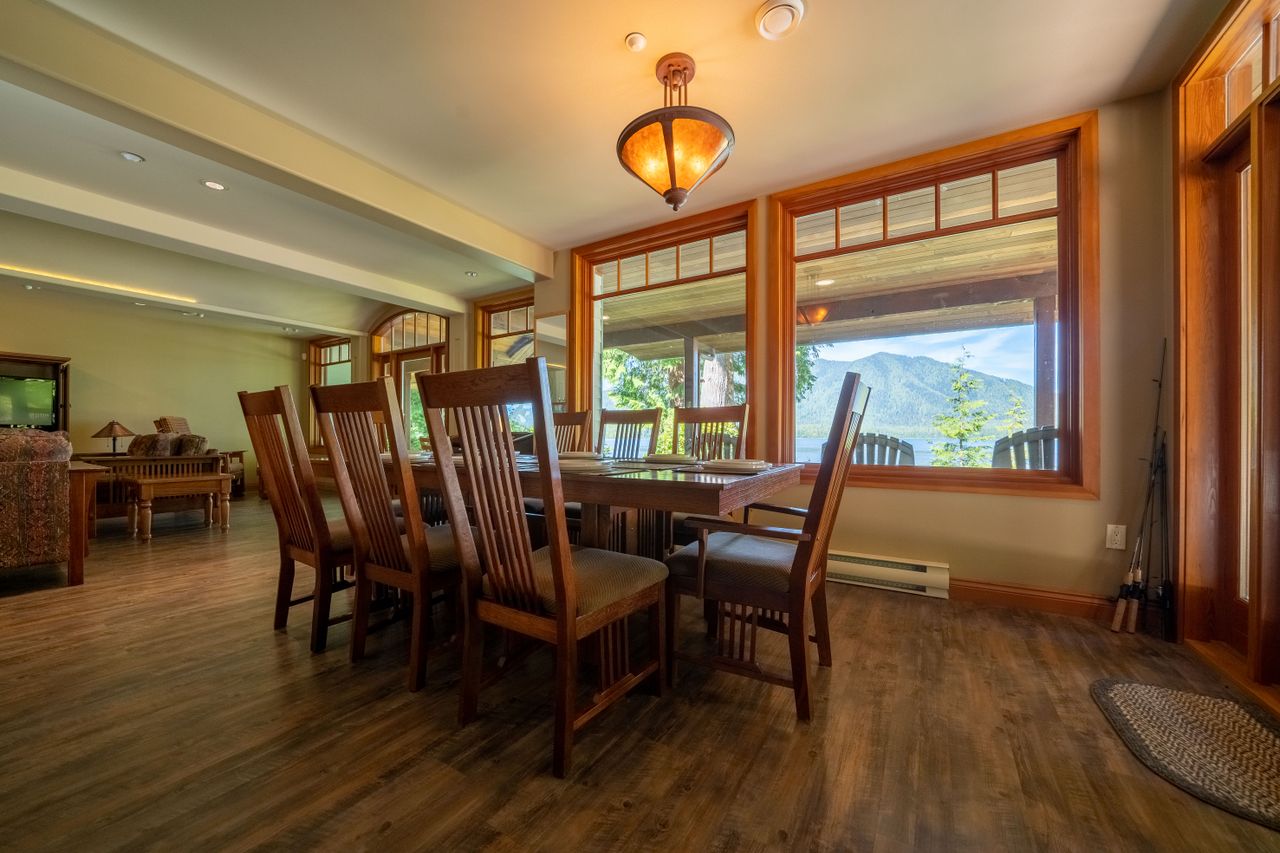 j_kelsey_20210616_2316-hdr at 950 Campbell Street j_kelsey_20210616_2316-hdr at 950 Campbell Street