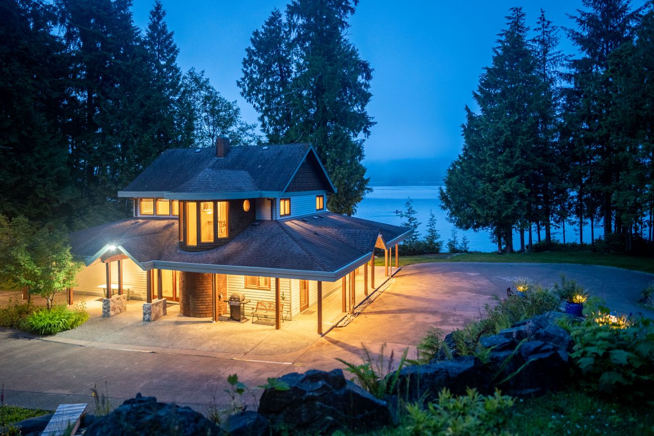 j_kelsey_20210623_0021-hdr at 950 Campbell Street j_kelsey_20210623_0021-hdr at 950 Campbell Street