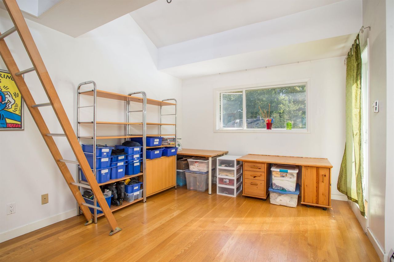 3262-w-21st-avenue-dunbar-vancouver-west-19 at 3262 W 21st Avenue, Dunbar, Vancouver West 3262-w-21st-avenue-dunbar-vancouver-west-19 at 3262 W 21st Avenue, Dunbar, Vancouver West