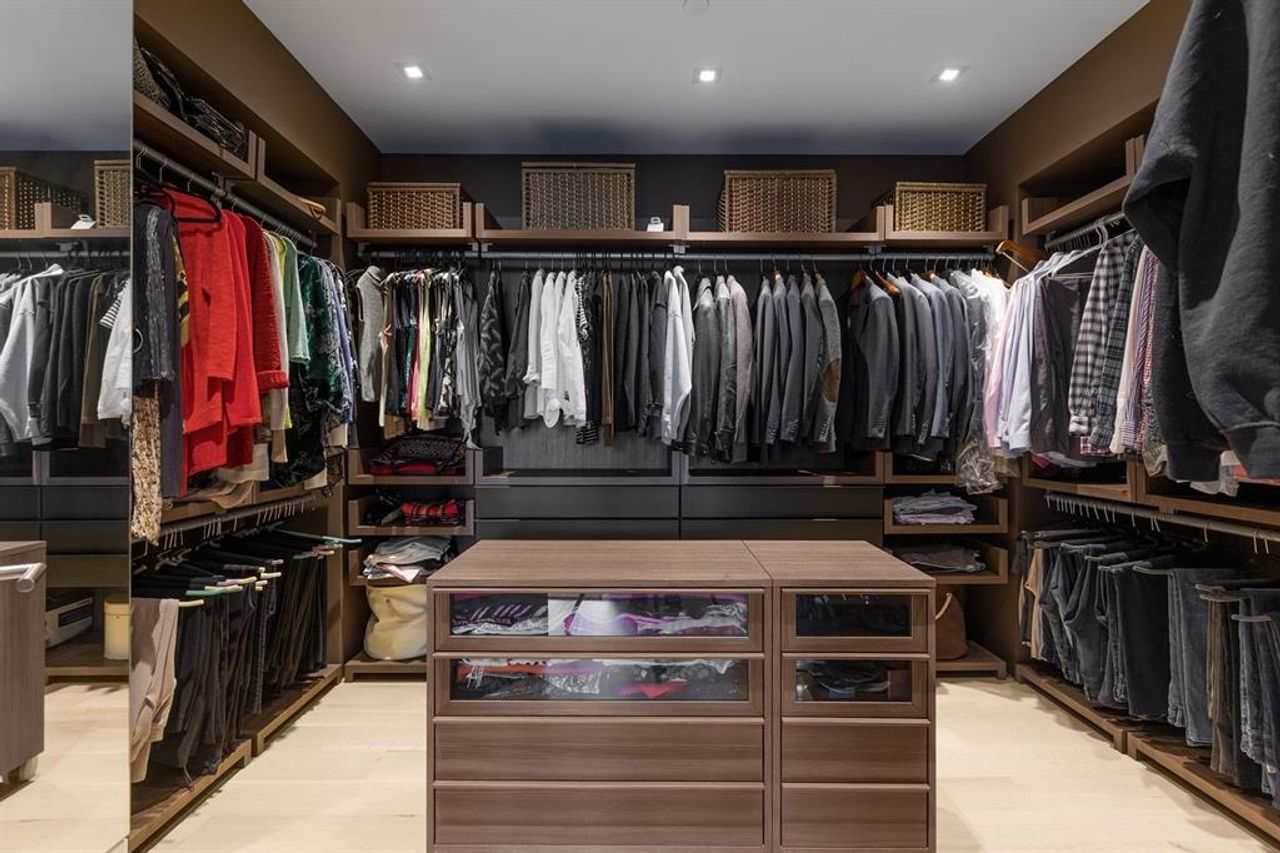 262721063-18 at 3598 Creery Avenue, West Bay, West Vancouver 262721063-18 at 3598 Creery Avenue, West Bay, West Vancouver