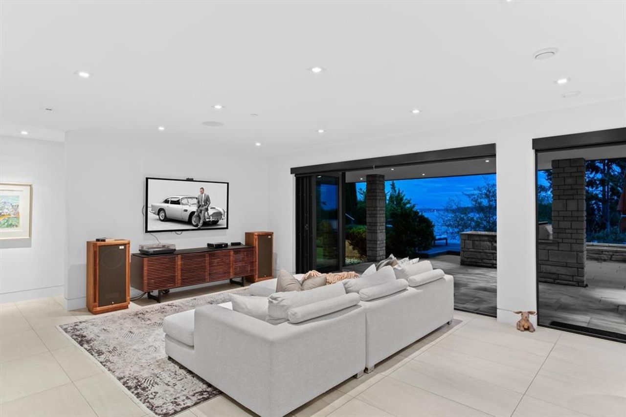 262721063-30 at 3598 Creery Avenue, West Bay, West Vancouver 262721063-30 at 3598 Creery Avenue, West Bay, West Vancouver