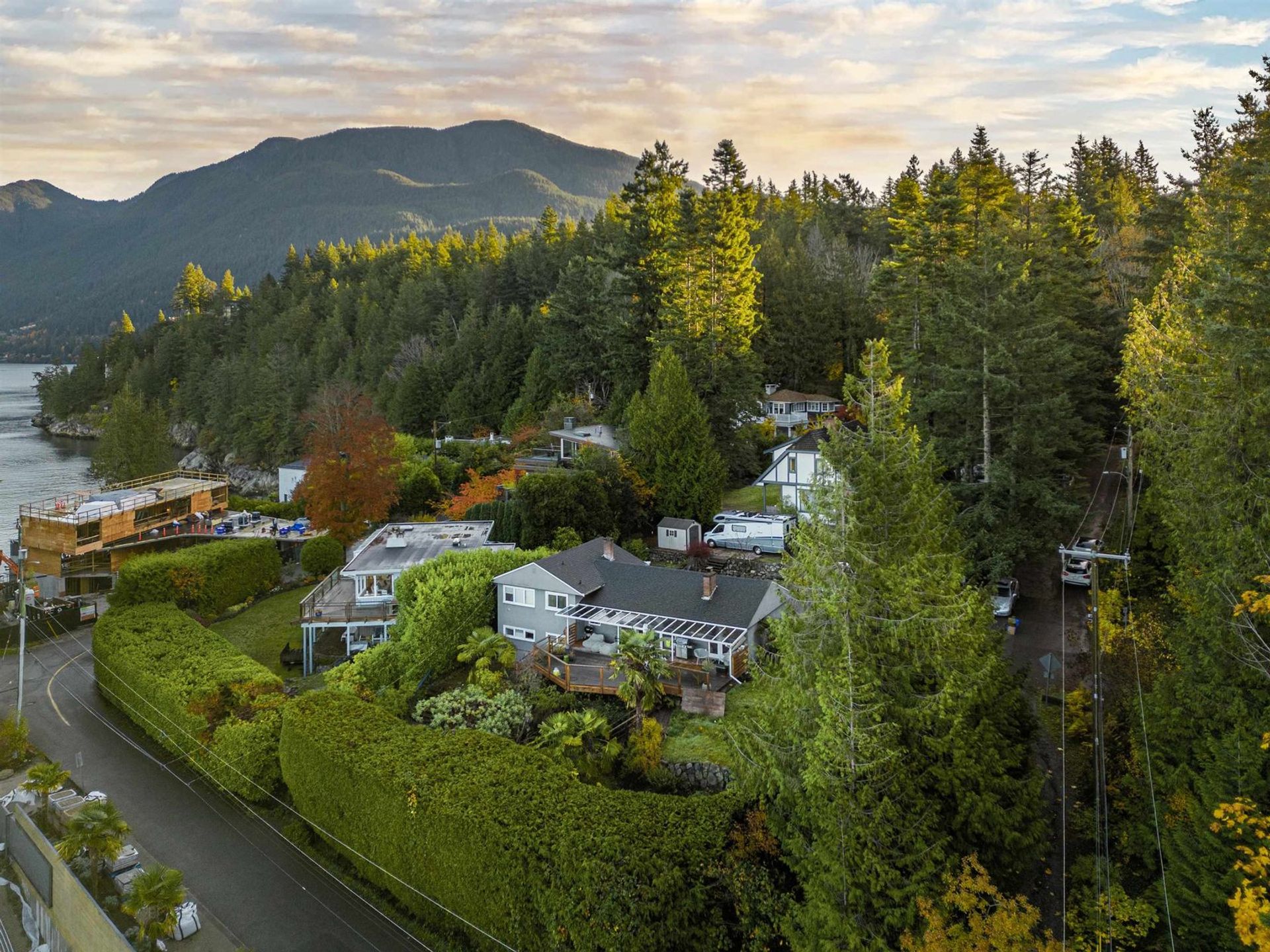 7195-rockland-wynd-whytecliff-west-vancouver-09 at 7195 Rockland Wynd, Whytecliff, West Vancouver 7195-rockland-wynd-whytecliff-west-vancouver-09 at 7195 Rockland Wynd, Whytecliff, West Vancouver