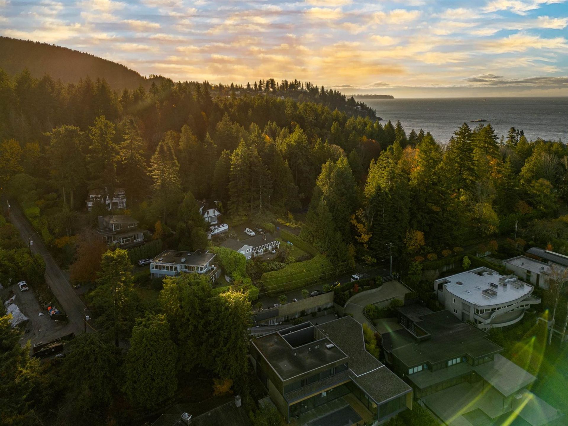 7195-rockland-wynd-whytecliff-west-vancouver-10 at 7195 Rockland Wynd, Whytecliff, West Vancouver 7195-rockland-wynd-whytecliff-west-vancouver-10 at 7195 Rockland Wynd, Whytecliff, West Vancouver