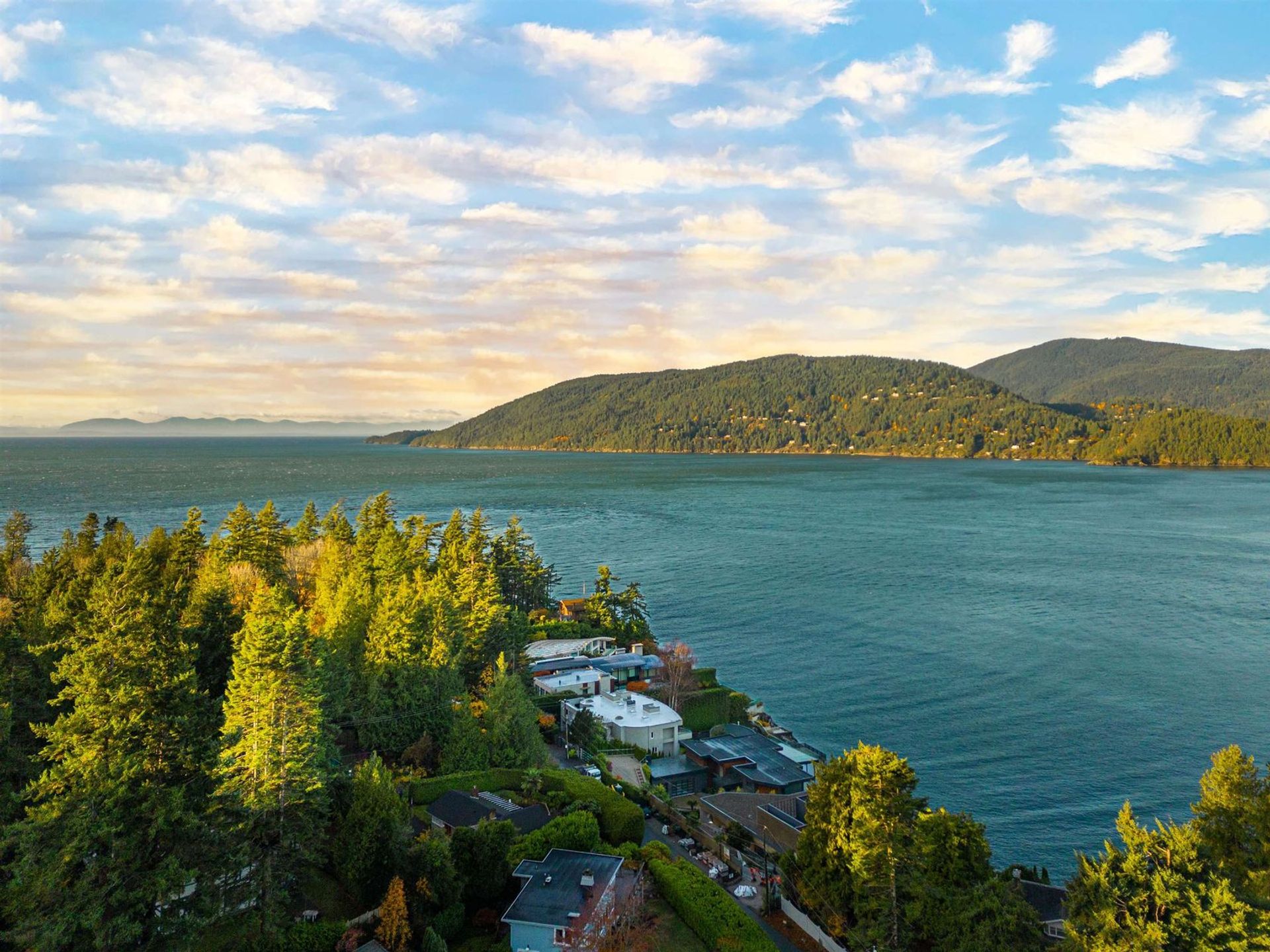 7195-rockland-wynd-whytecliff-west-vancouver-12 at 7195 Rockland Wynd, Whytecliff, West Vancouver 7195-rockland-wynd-whytecliff-west-vancouver-12 at 7195 Rockland Wynd, Whytecliff, West Vancouver