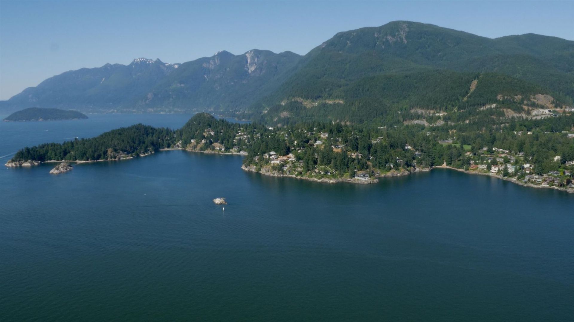 7195-rockland-wynd-whytecliff-west-vancouver-15 at 7195 Rockland Wynd, Whytecliff, West Vancouver 7195-rockland-wynd-whytecliff-west-vancouver-15 at 7195 Rockland Wynd, Whytecliff, West Vancouver