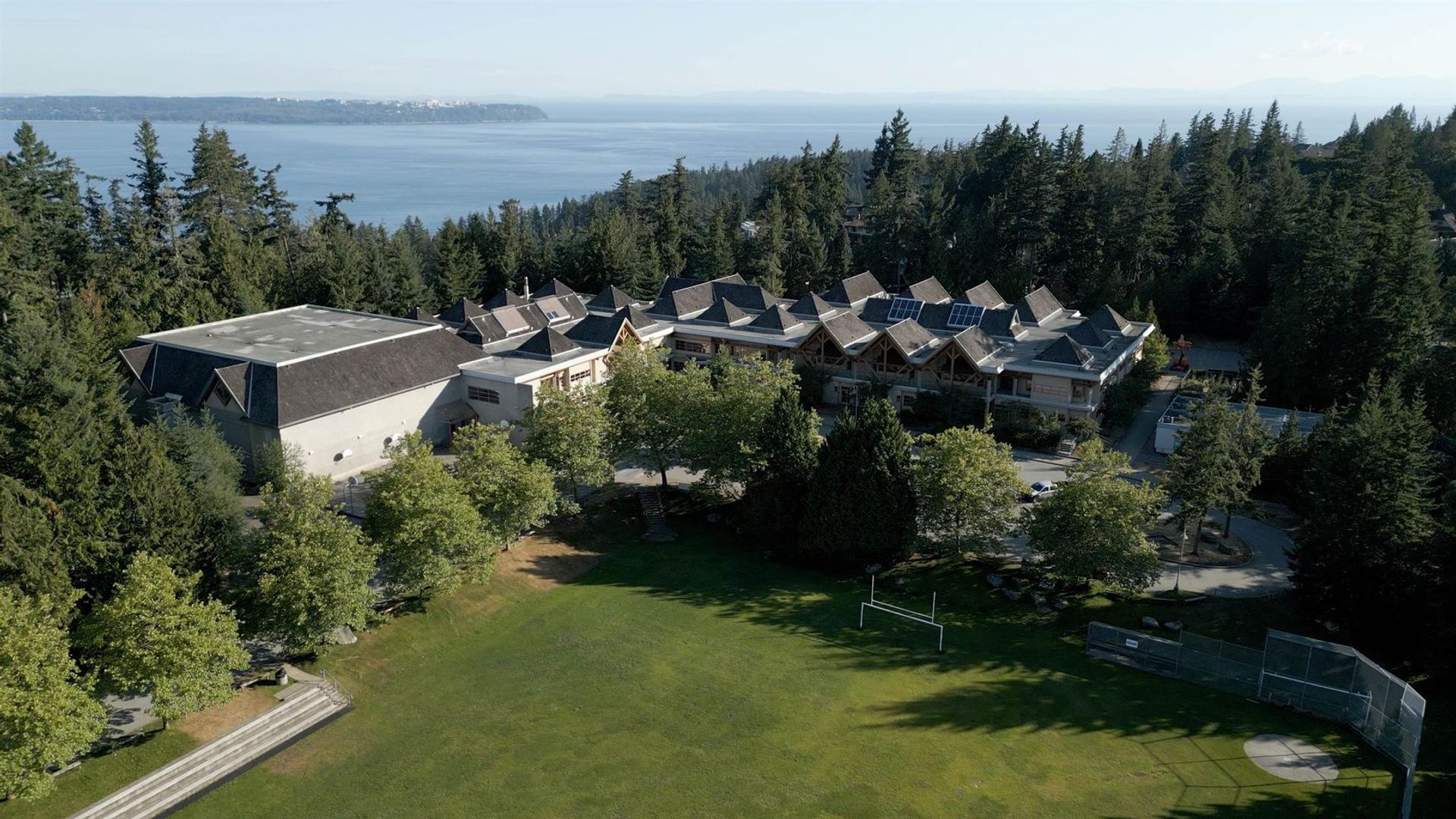 7195-rockland-wynd-whytecliff-west-vancouver-19 at 7195 Rockland Wynd, Whytecliff, West Vancouver 7195-rockland-wynd-whytecliff-west-vancouver-19 at 7195 Rockland Wynd, Whytecliff, West Vancouver