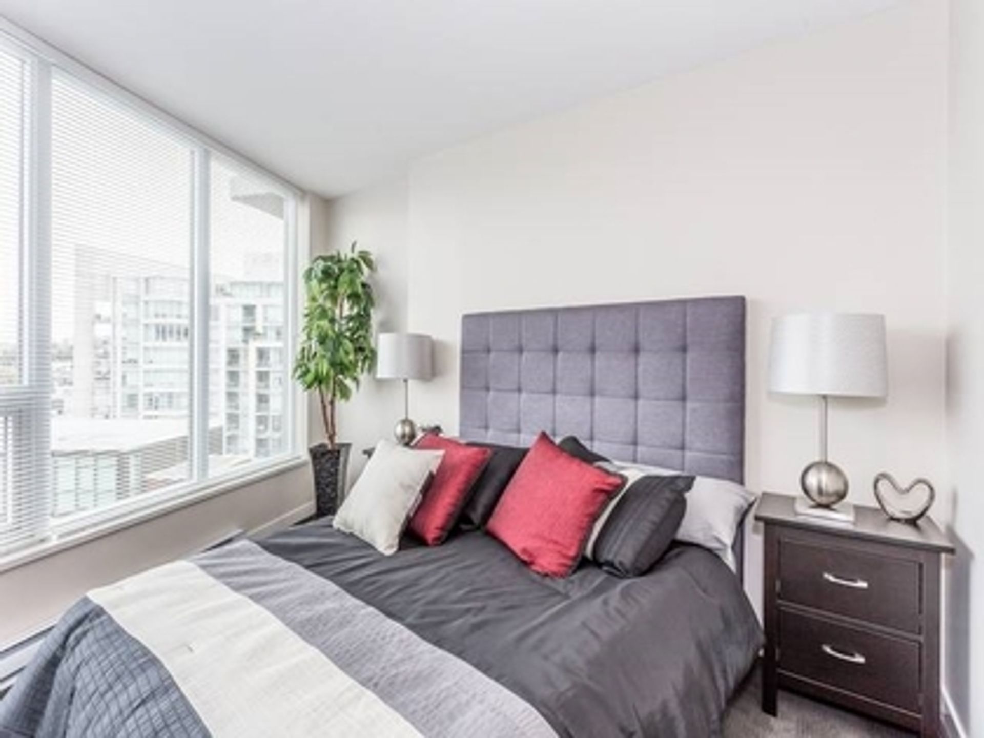 image-262024635-5-1 at 704 - 445 W 2nd Avenue, False Creek, Vancouver West image-262024635-5-1 at 704 - 445 W 2nd Avenue, False Creek, Vancouver West