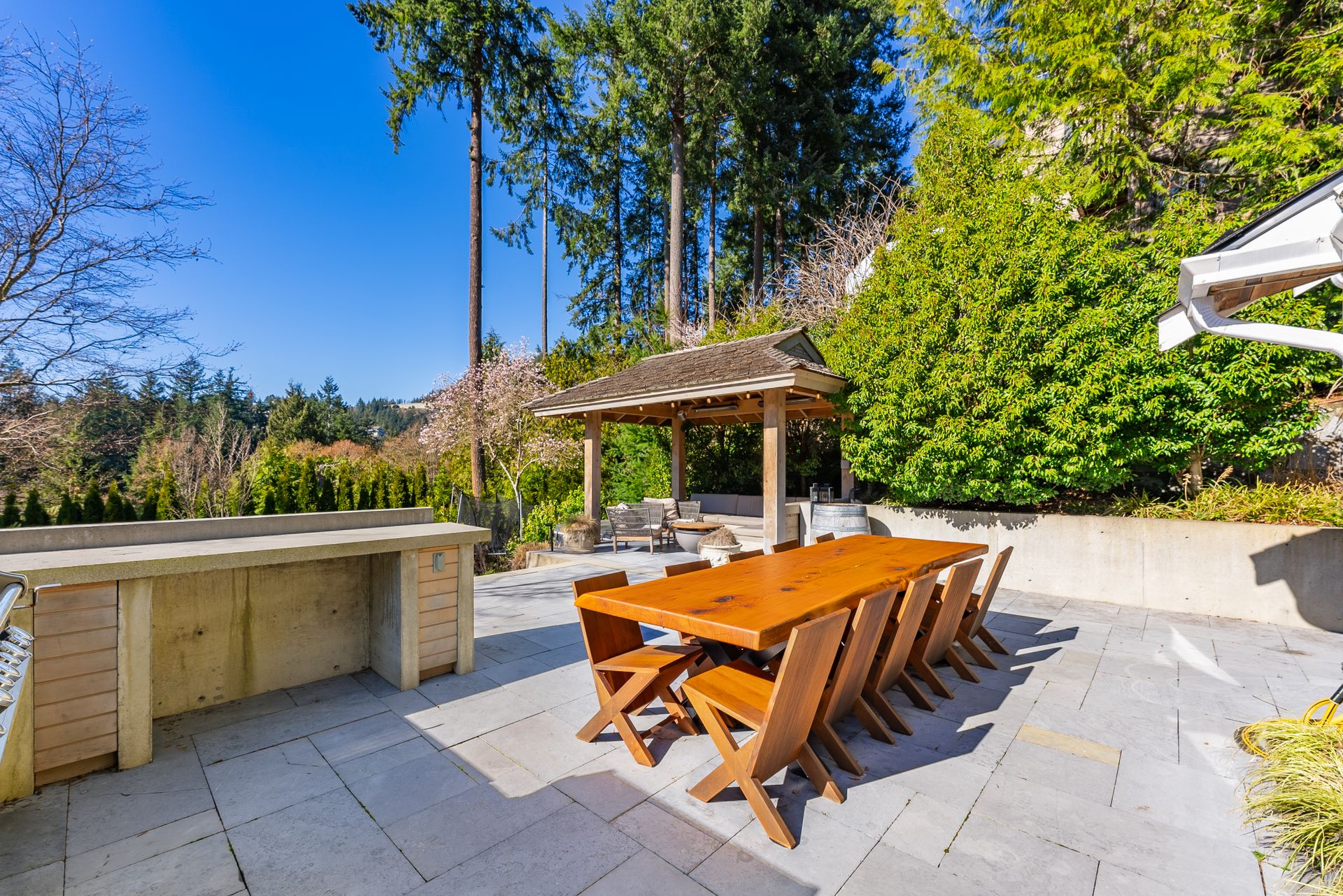 5732 Westport Court back patio at 5732 Westport Court, Eagle Harbour, West Vancouver 5732 Westport Court back patio at 5732 Westport Court, Eagle Harbour, West Vancouver