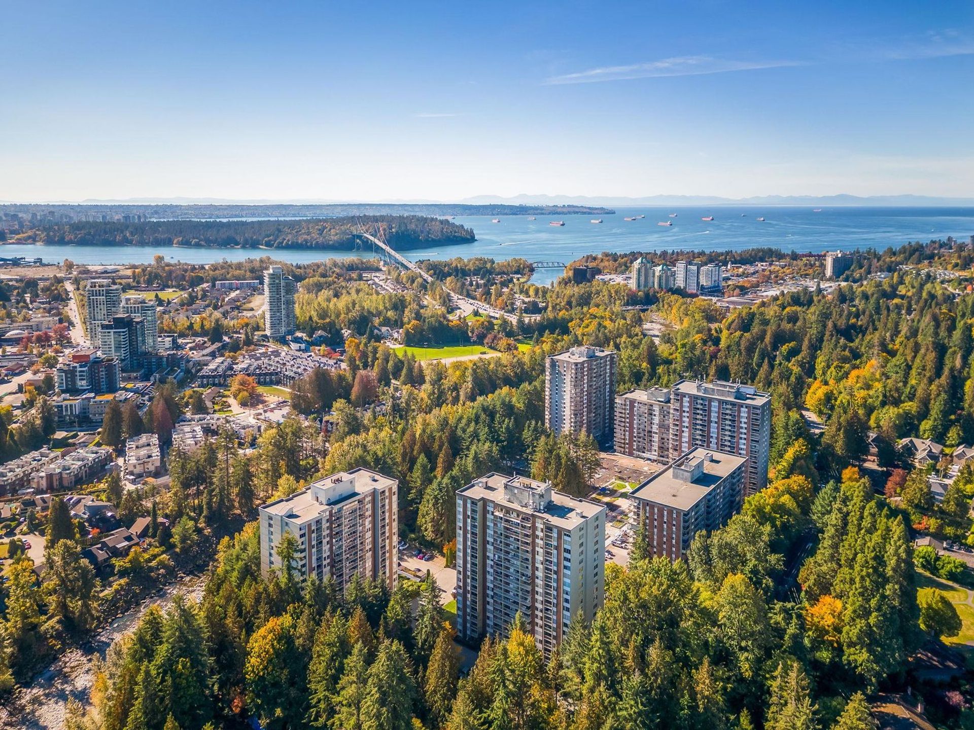 2016-fullerton-avenue-pemberton-nv-north-vancouver-04 at 1802 - 2016 Fullerton Avenue, Pemberton NV, North Vancouver 2016-fullerton-avenue-pemberton-nv-north-vancouver-04 at 1802 - 2016 Fullerton Avenue, Pemberton NV, North Vancouver