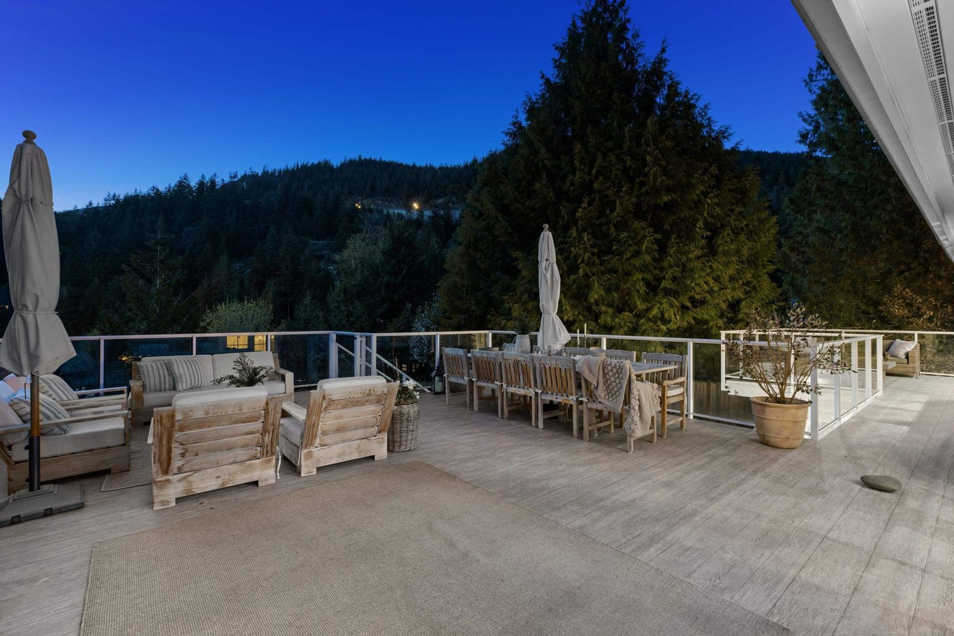 5727-bluebell-drive-eagle-harbour-west-vancouver-09 at 5727 Bluebell Drive, Eagle Harbour, West Vancouver 5727-bluebell-drive-eagle-harbour-west-vancouver-09 at 5727 Bluebell Drive, Eagle Harbour, West Vancouver