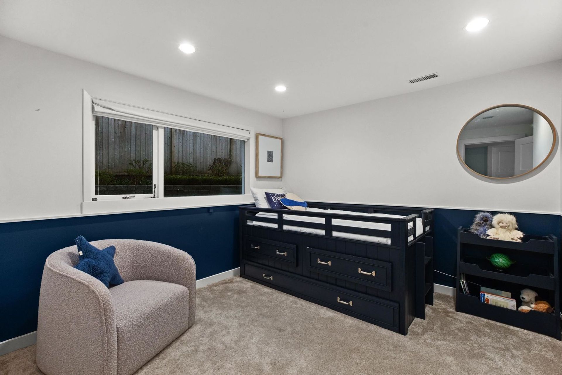 5727-bluebell-drive-eagle-harbour-west-vancouver-17 at 5727 Bluebell Drive, Eagle Harbour, West Vancouver 5727-bluebell-drive-eagle-harbour-west-vancouver-17 at 5727 Bluebell Drive, Eagle Harbour, West Vancouver