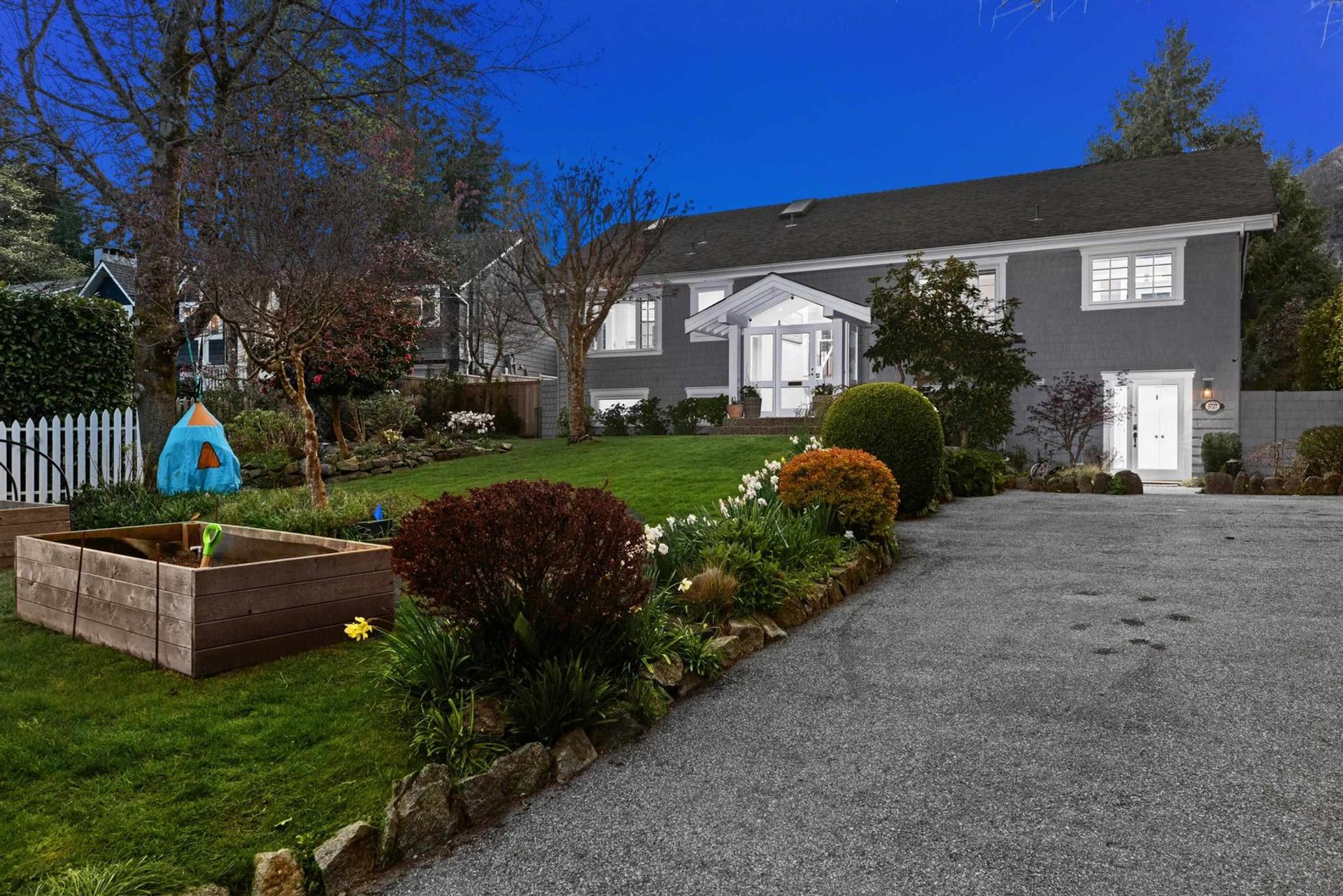5727-bluebell-drive-eagle-harbour-west-vancouver-33 at 5727 Bluebell Drive, Eagle Harbour, West Vancouver 5727-bluebell-drive-eagle-harbour-west-vancouver-33 at 5727 Bluebell Drive, Eagle Harbour, West Vancouver